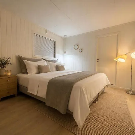 Cozy With Fjord View & Northern Lights Apartament *